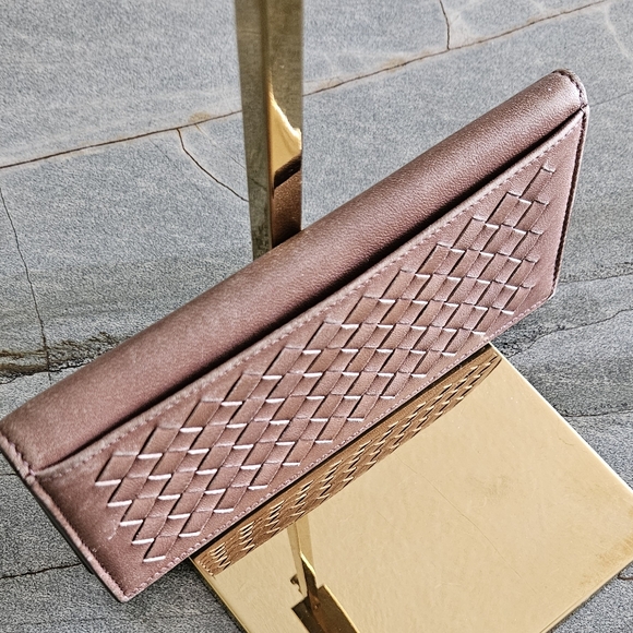 Bottega Veneta Brown Bifold Wallet - Picture 2 of 12